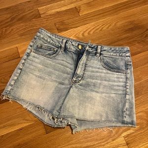 American Eagle High Wasted Shorts